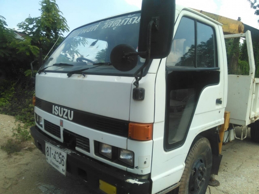 หกล้อ อีซูซุ NPR135เครน3ตัน4ปอก3ชัก สภาพดีสวยพร้อมใช้ ทะเบียนพร้อมโอนรถ