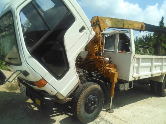 หกล้อ อีซูซุ NPR135เครน3ตัน4ปอก3ชัก สภาพดีสวยพร้อมใช้ ทะเบียนพร้อมโอนรถ
