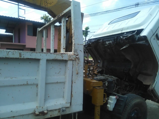 หกล้อ อีซูซุ NPR135เครน3ตัน4ปอก3ชัก สภาพดีสวยพร้อมใช้ ทะเบียนพร้อมโอนรถ