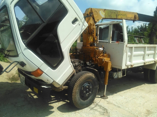 หกล้อ อีซูซุ NPR135เครน3ตัน4ปอก3ชัก สภาพดีสวยพร้อมใช้ ทะเบียนพร้อมโอนรถ