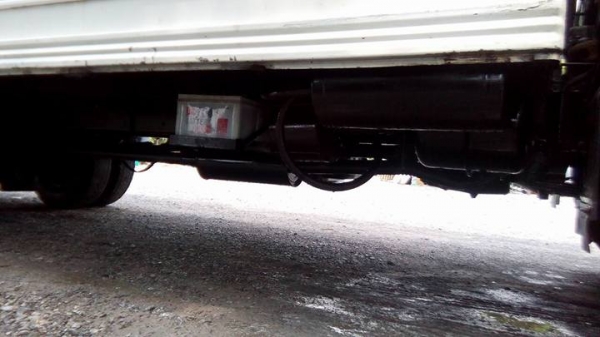 ขายรถ 6ล้อ  พร้อมเปิดข้างและหลัง  320,000 บาท