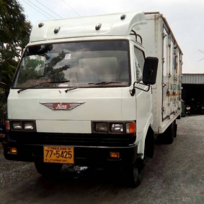 ขายรถ 6ล้อ  พร้อมเปิดข้างและหลัง  320,000 บาท