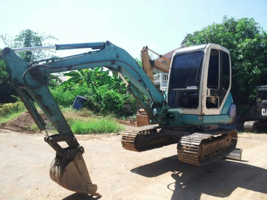 ขายรถแบคโฮ KOMATSU  pc47-7Eมีไลหัวเจาะ พร้อมเก๋งแอร์เย็นรถสวยพร้มใช้ราคา 375,000 090-772-3710 090-772-3708