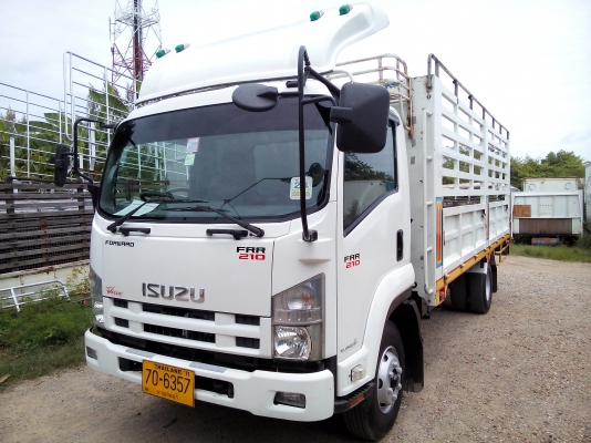 6 ล้อกลาง  *Euro.3*  ISUZU  FRR  210 แรงม้า *คอมมอนเรว*  *ยาว 5.60ม.*  รถสวยเดิม+สวยจริง+พร้อมใช้งาน * รถห้างแท้ * มีเล่มพร้อมโอน*