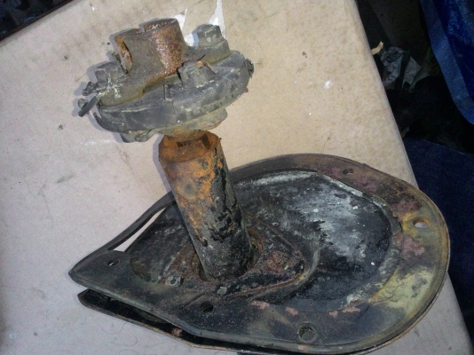 แกนวงพวงมาลัยรถจิ๊ป  ทั้งชุด กุญแจคอ  ยกเลี้ยวครับ  วงสวยๆๆ 3ก้าน