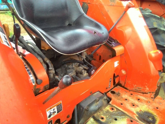 ขายรถไถ KUBOTA L4508 พร้อมดันหน้า  ราคา 200,000 รถอยู่ อ.แกลง จ.ระยอง สนใจสอบถาม 0818618678  id line=0818618678 id line=carbonthai  มีรถขนส่งได้ทั่วประเทศไทย  https://www.facebook.com/Tractors-Rayong-307154532717928/timeline/