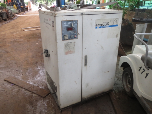 เครื่องปั๊มลม HITACHI พร้อมตู้เก็บเสียง