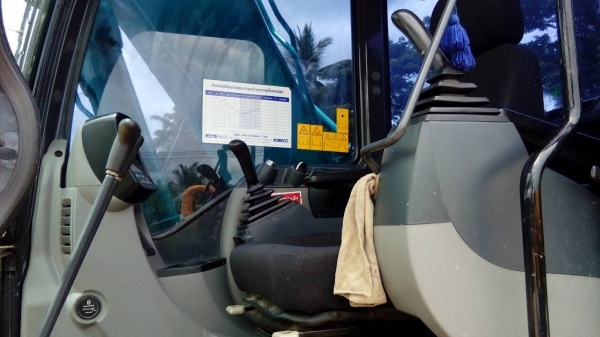 ขายรถแบคโฮ KOBELCO SK140-8 super X 2700 ขม.เอกสารอินวอย ราคา 2350000