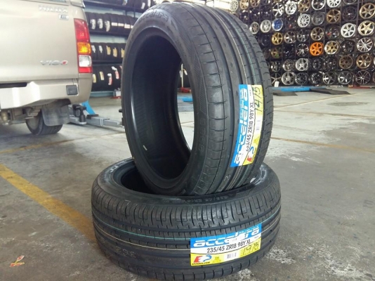 ยาง ACCELERA PHI-R 235/45R18 เส้นละ 3,250 บาท