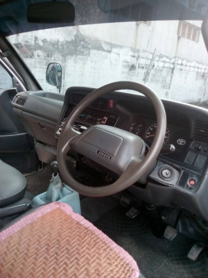 ขายรถตู้สภาพดีพร้อมใช้งานราถูกโทรเลย-089-285-7441-พายุ