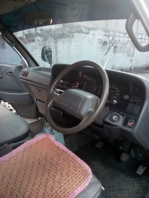 ขายรถตู้สภาพดีพร้อมใช้งานราถูกโทรเลย-089-285-7441-พายุ