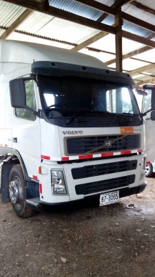 VOLVO  380 แรง ปี 47( หัว อย่างเดียว ) ราคา  1,325,000  บาท