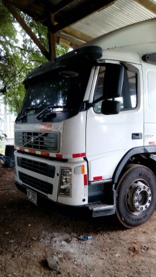 VOLVO  380 แรง ปี 47( หัว อย่างเดียว ) ราคา  1,325,000  บาท