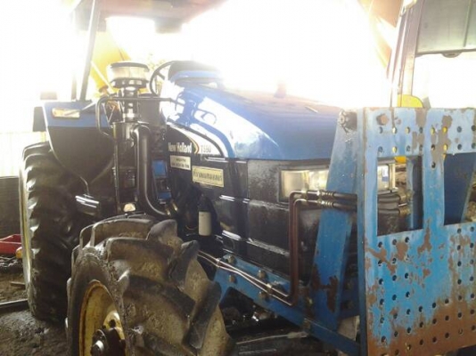 ขายNew Holland TS90