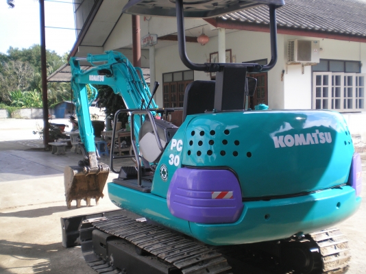 ขายแบคโฮKOMATSU PC 30-7   พร้อมใช้งาน  มีไลหัวเจาะ