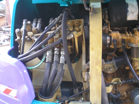 ขายแบคโฮKOMATSU PC 30-7   พร้อมใช้งาน  มีไลหัวเจาะ