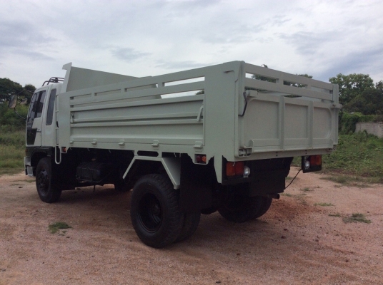 6ล้อดัม HINO 3H (195แรง)แท้ กะบะต่อใหม่ ช่วงสั้นดั๊มดิน ช่วงล้อ 3.8 ม.กระบะต่อใหม่ ขาย 780,000บาท (ศุภากร 081-1903107 , 081-4252943)