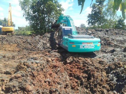 ขายรถขุด kobelco sk200-8ซุปเปอร์เอ็กซ์เอ็ม ทำงานน้อย6,&times;&times;&times; ชม.mark8 super xm เช็คศูนย์ตลอดการใช้งาน สวยรถเต็ม