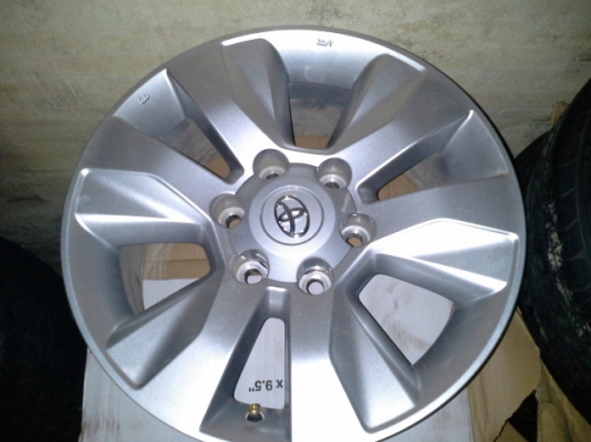 แม็กซ์ป้ายแดงวีโว่ 17"