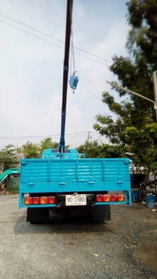 ขายรถ 6ล้อ อิซูซู  ติดเครน ราคา 820,000 บาท