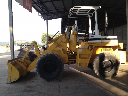 ขายด่วนครับรถตักล้อยางKomatsu505 รถนำเข้าจากญี่ปุ่น รถนอกราคานี้หาไม่ได้แล้วครับ