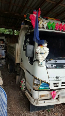 6 ล้อดั้มเล็ก( ปี  49 ) พร้อมใช้งาน  เล่มติดมือ  ....สอบถามได้