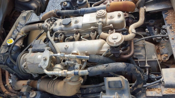 6 ล้อดั้มเล็ก( ปี  49 ) พร้อมใช้งาน  เล่มติดมือ  ....สอบถามได้