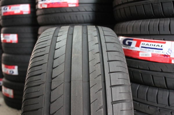 ยาง GT RADIAL CHAMPIRO HPY 255/55R18
