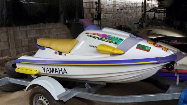 (ขอบคุณครับTRUCK2HAND)ขายเจ็ตสกีYAMAHA WaveRaider 700cc