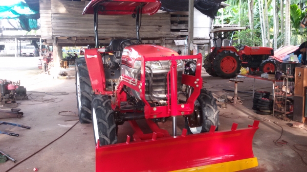 รถไถยันม่าร์ 45แรงพร้อมไช้งาน มีไบมีดหน้าหนึ่งอัน ราคา295000บาท รถอยู่วังบัว อ.คลองขลุง จ.กำแพงเพชร สนใจสอบุถามได้ที่081 3655997 อำพร พาเจริญ ราคาต่อรองได้อีกนะครับ รถไถยันม่าร์ 45แรงพร้อมไช้งาน มีไบมีดหน้าหนึ่งอัน ราคา295000บาท รถอยู่วังบัว อ.คลองขลุง จ.กำแพงเพชร สนใจสอบุถามได้ที่081 3655997 อำพร พาเจริญ ราคาต่อรองได้อีกนะครับ