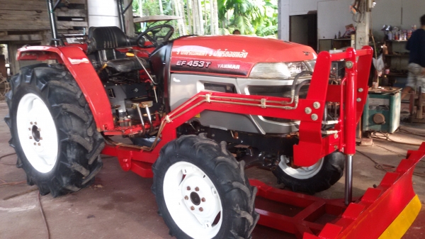 รถไถยันม่าร์ 45แรงพร้อมไช้งาน  มีไบมีดหน้าหนึ่งอัน ราคา295000บาท รถอยู่วังบัว อ.คลองขลุง จ.กำแพงเพชร สนใจสอบุถามได้ที่081 3655997 อำพร  พาเจริญ  ราคาต่อรองได้อีกนะครับ