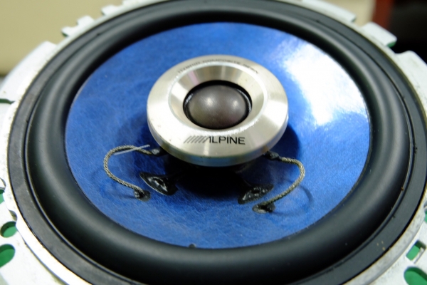 ลำโพง Alpine รุ่น STS-162R ลำโพงแกนร่วม 2 ทาง ขนาด 6" กรวย Hybrid Composite Resin