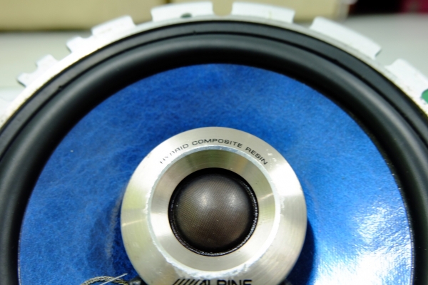 ลำโพง Alpine รุ่น STS-162R ลำโพงแกนร่วม 2 ทาง ขนาด 6" กรวย Hybrid Composite Resin