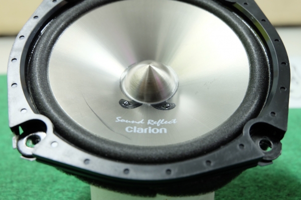 ลำโพง Clarion ตระกูล Sound Reflex รุ่น SRT1700S  ลำโพงเสียงกลาง