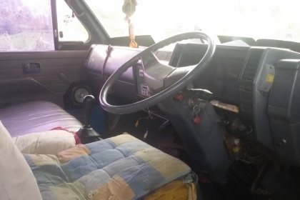 6ล้อรถโดยสาร2แถว ISUZU NPR115ปี37สภาพพร้อมใช้