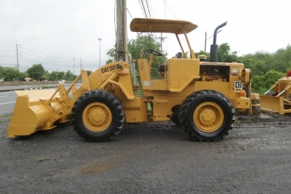 รถตักล้อยาง CATERPILLAR 920 สภาพสมบูรณ์พร้อมใช้งาน