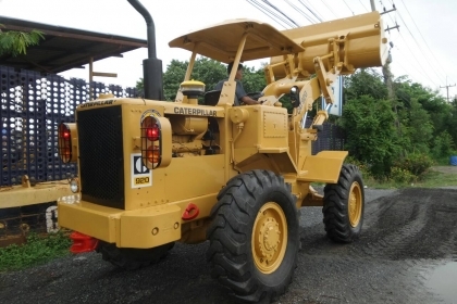 รถตักล้อยาง CATERPILLAR 920 สภาพสมบูรณ์พร้อมใช้งาน