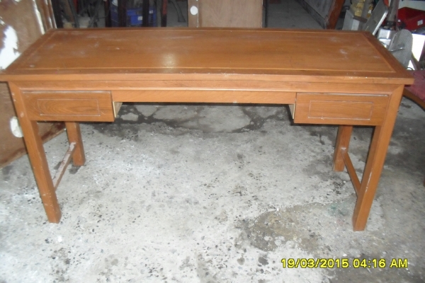 ขายโต๊ะบัญชีไม้สัก