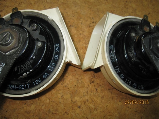 (ลดราคา) แตรหอยโข่ง MITSUBA ALPHA สีขาว ของ Japan แท้ ๆ