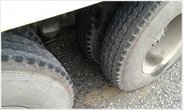 ขายสิบล้อ ISUZU 195 พ่วงเเม่ลูกบรรทุกอาหารสัตว์