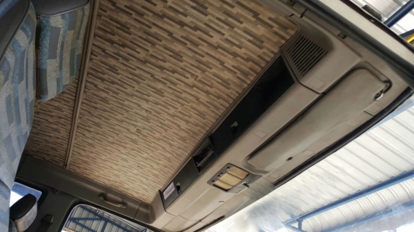 รถฮีโน่ 10 ล้อ ท้ายลาด FM3H  195 แรงม้า. ปี 39    สนใจติดต่อ   081 - 6079515