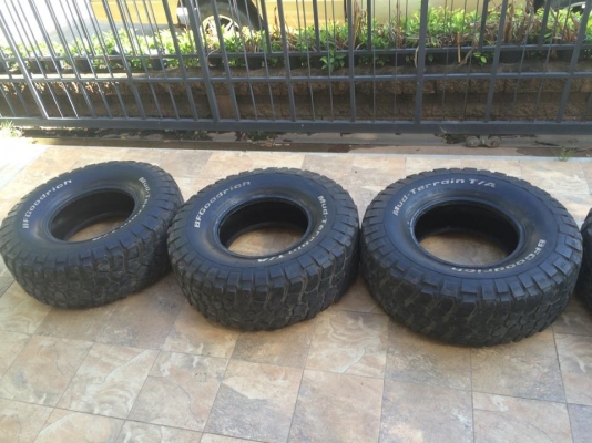 ขายยางbf 315/75/16. ปี08.