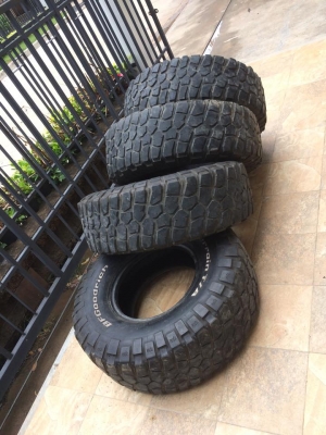 ขายยางbf 315/75/16. ปี08.