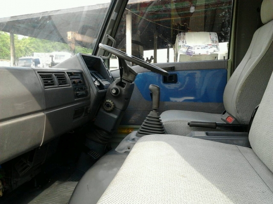 ขาย 6 ล้อ FC 120 แรง ตู้แห้ง