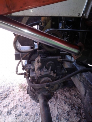 ขายรถเกี่ยวข้าว คูโบต้า รุ่น DC 60  ปี 2554