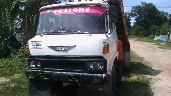 HINO KL หกล้อดั้มยาง8.25 สภาพดี เครื่องเดิมแน่นดี มีทะเบียน พร้อมโอน