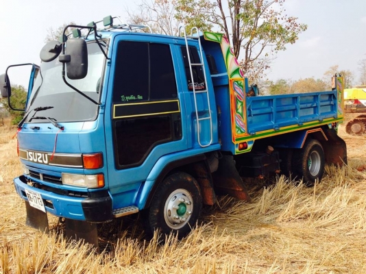 ขาย6ล้อดัมพ์อีซูซุร็อคกี้ท็อป195 พ. เพาเวอร์ เบรคทิ๊ฟฟี่แอร์ ดัมพ์5คิว แชชซีสวยเครื่องดี