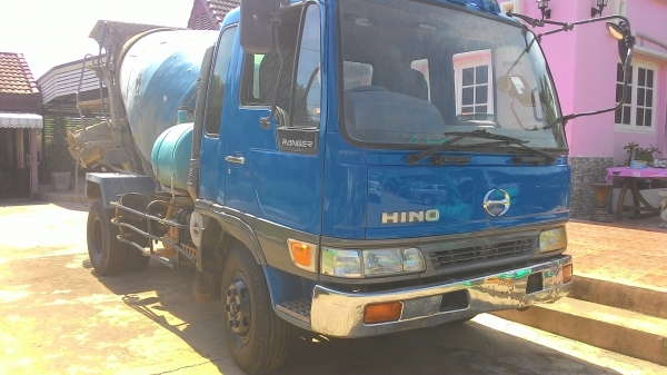 ขายรถโม่ปูน HINO โม่ 3 คิว เครื่อง 220 แรง JO8C สภาพพร้อมใช้งาน
