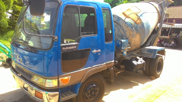 ขายรถโม่ปูน HINO โม่ 3 คิว เครื่อง 220 แรง JO8C สภาพพร้อมใช้งาน