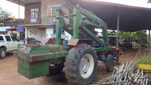 ขายรถไถฟอร์ด 6600 เสื้อลาย ติดคีบสามารถ เอกสารเล่มทะเบียนครบ ยางไม่ค่อยสวย กับมือคีบต้องได้ซ่อมนะครับ ขายรถไถฟอร์ด 6600 เสื้อลาย ติดคีบสามารถ เอกสารเล่มทะเบียนครบ ยางไม่ค่อยสวย กับมือคีบต้องได้ซ่อมนะครับ